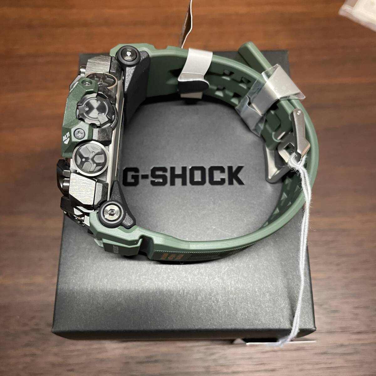 新品未使用 タグ付き 国内正規品 カシオ CASIO G-SHOCK MUDMASTER GWG-B1000-3AJF グリーン カーキ フラッグシップモデル トリプルセンサーの画像4