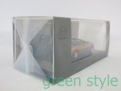 #　マツダ　MAZDA　ロードスター　100周年限定モデル　エボリューションオレンジマイカ　1/43　未開封品_画像9