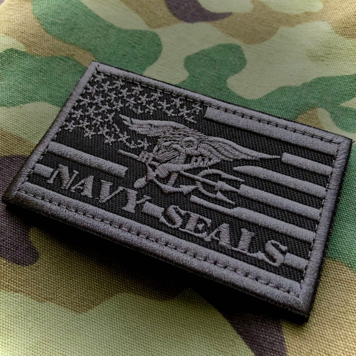 NAVY SEALS USA FLAG  刺繍 パッチ ワッペン グレーブラック 国旗 ネイビーシールズ 特殊部隊