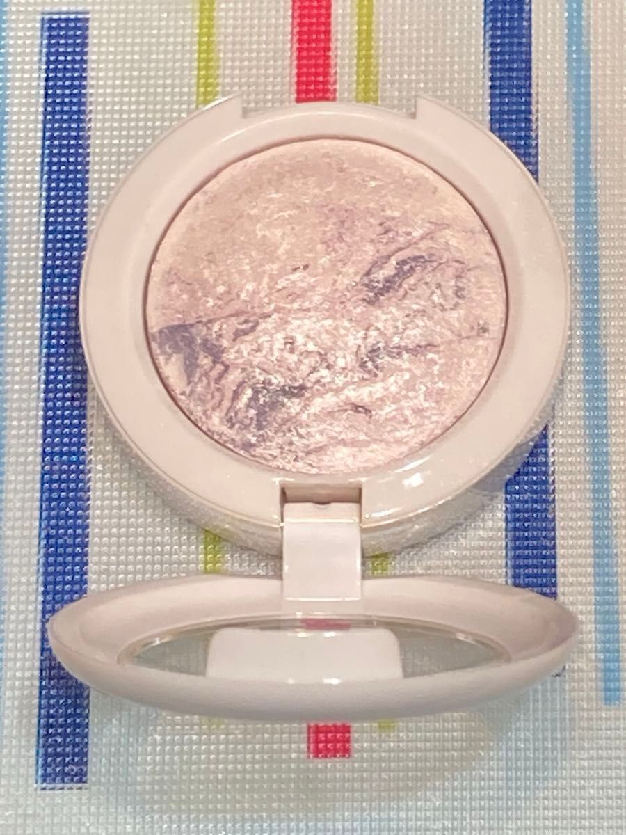 新品★ MAC ミネラライズ アイシャドウ ★☆ フレッシュアイス（2011限定）未使用＊保管品