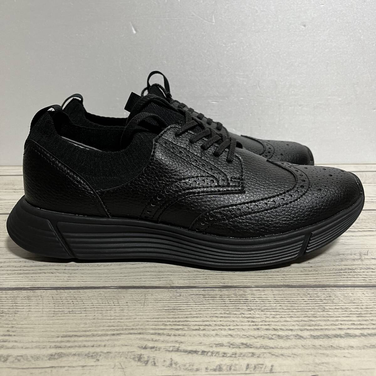 DESCENTE (デサント) - 25.5cm ウイングチップ ビジネスシューズ 軽量ビジネスシューズ 革靴風スニーカー (箱なし・新品未使用品)の画像4