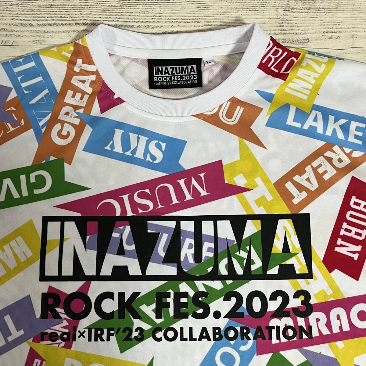 INAZUMA ROCK FES. 2023 (イナズマ ロック フェス 2023) - 半袖 ドライTシャツ XLサイズ 総柄Tシャツ 西川貴教 (タグなし・未着用品)_画像2