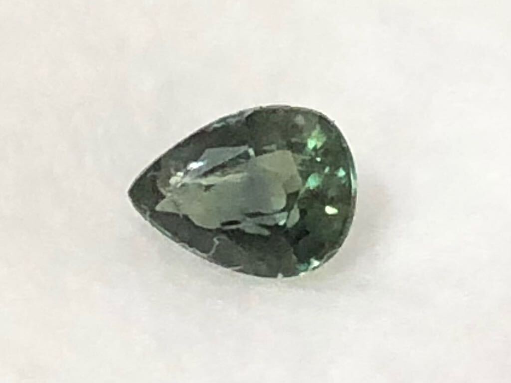 0.41 ct 天然サファイア Bluish Green カラー, マダガスカル産、ルース _画像3