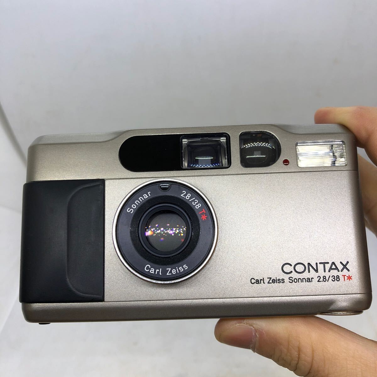 ★美品★ コンタックス CONTAX T2 Carl Zeiss Sonnar 2.8/38 T* チタンクローム_画像3