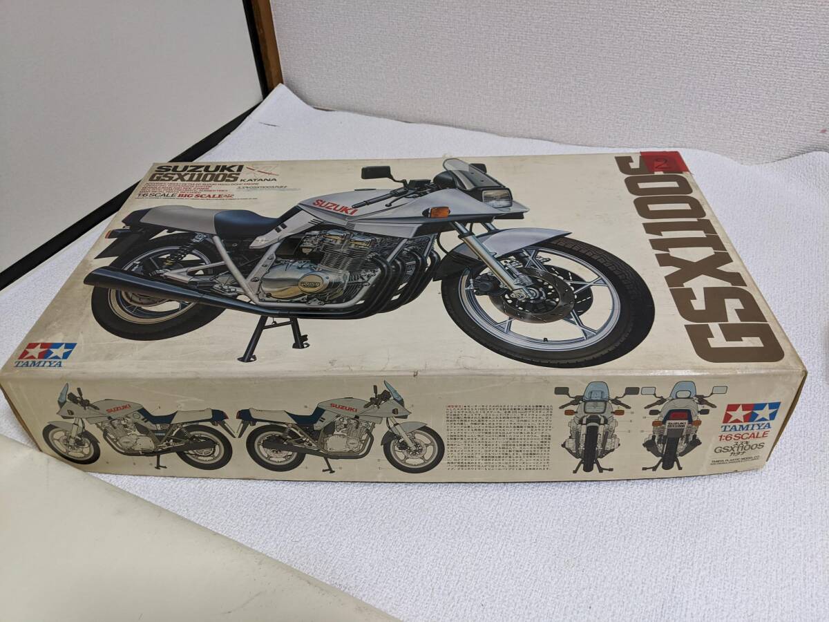 【未組立】 タミヤ  スズキ GSX1100S カタナ  1/6 オートバイ プラモデル A73の画像1