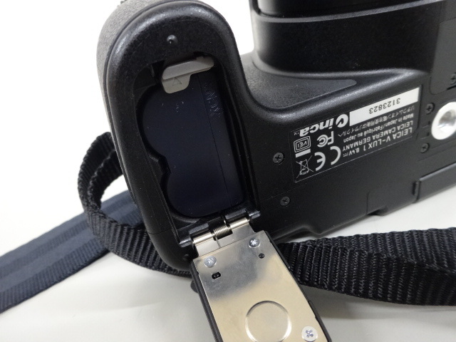 ジャンク Leica ライカ V-LUX1 デジタル カメラ ブラック デジカメ 本体 DC VARIO-ELMARIT 1:2.8-3.7/7.4-88.8 ASPH. レンズ_画像6