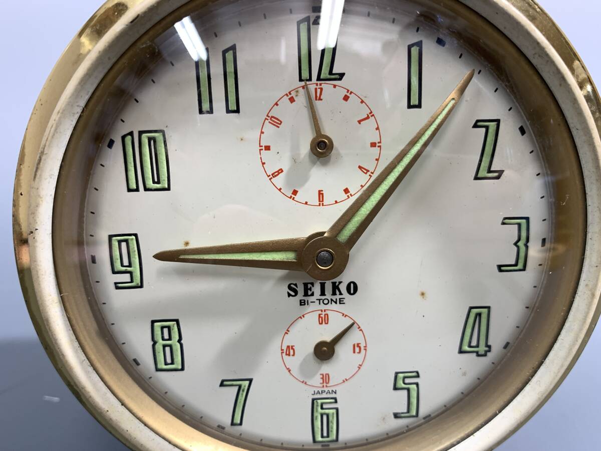 38 昭和のゼンマイ式 丸型目覚まし時計 SEIKO B1-TONE JAPAN 希少 精工舎 手巻き ゼレトロ コレクション ヴィンテージ 置時計_画像6