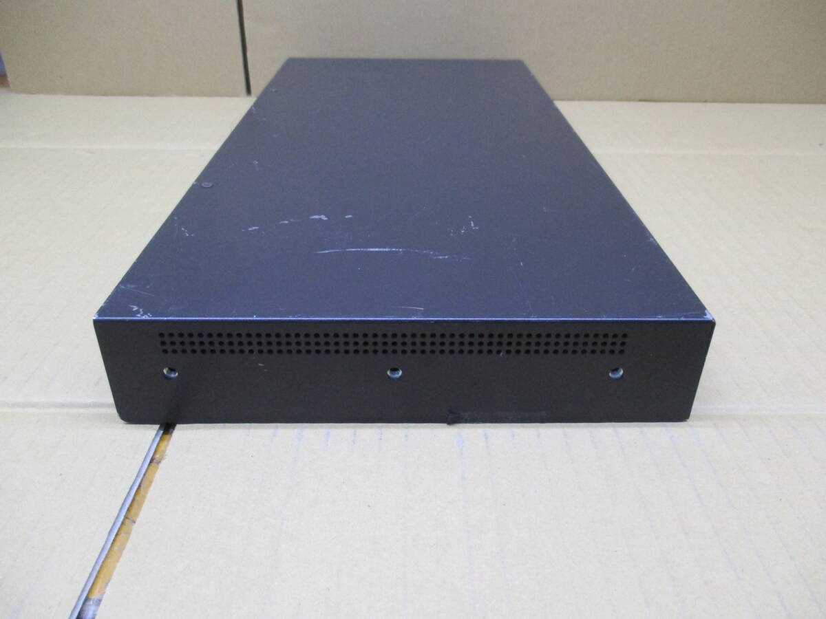 IBM LCM2 8 Port KVM Switch ★通電確認 ★ NO:A06_画像6