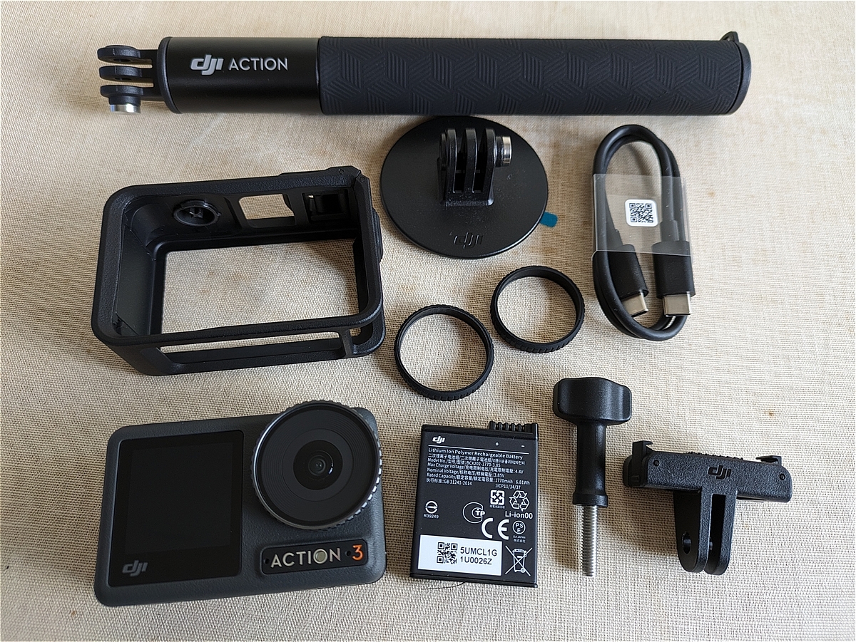 美品 DJI Osmo Action 3 スタンダードコンボセット相当 アクションカメラ GoPro Insta360_画像2