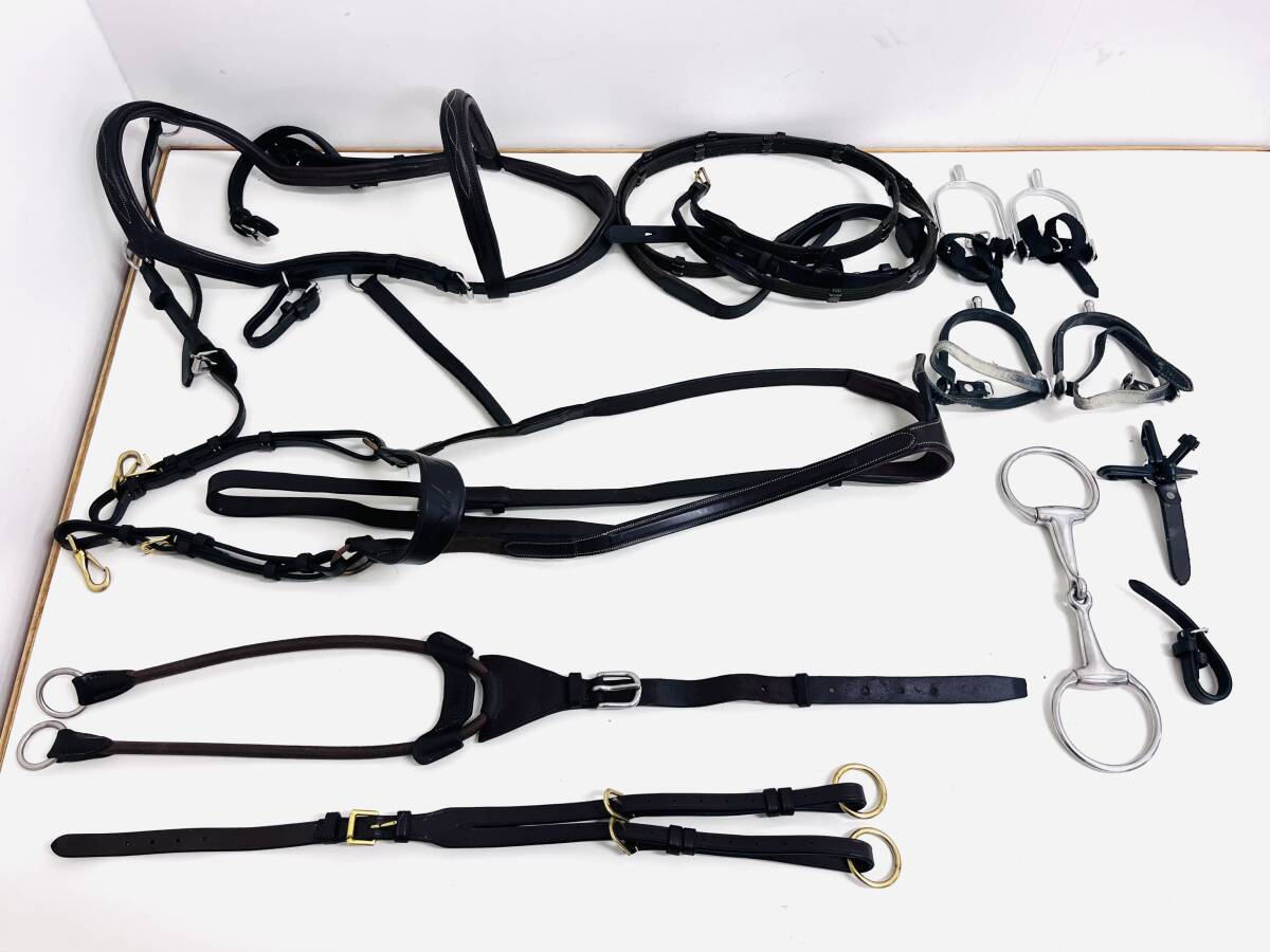 62500円 Stubbenの乗馬鞍・頭絡・鐙 (3,4鞍だけの使用です 62500円 Stubbenの乗馬鞍・頭絡・鐙 (3,4鞍だけの使用です