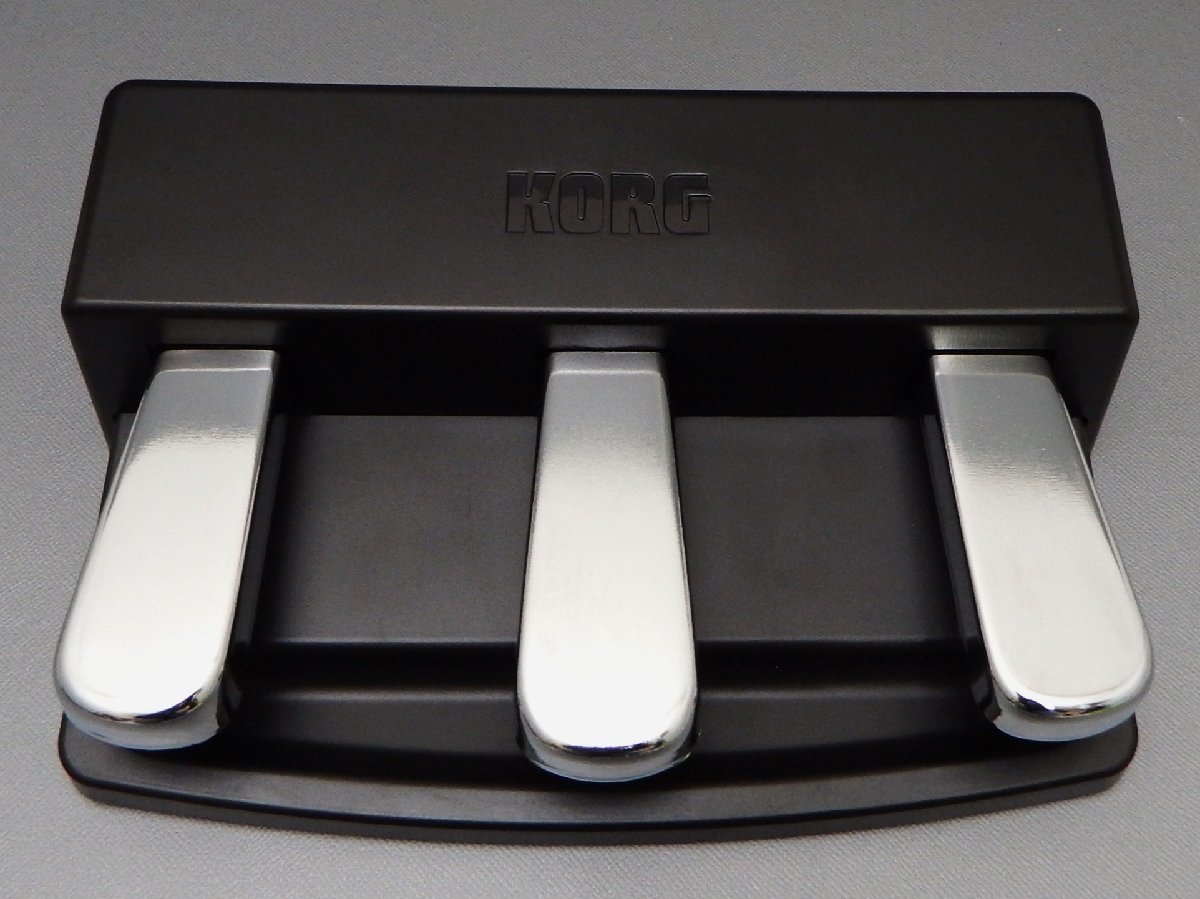 【中古】KORG コルグ ペダルユニット 電子ピアノ PU-2 3本ペダル 4点 ケーブル無し 未チェック 現状品 /ダンパー ソステヌート ソフトの画像3