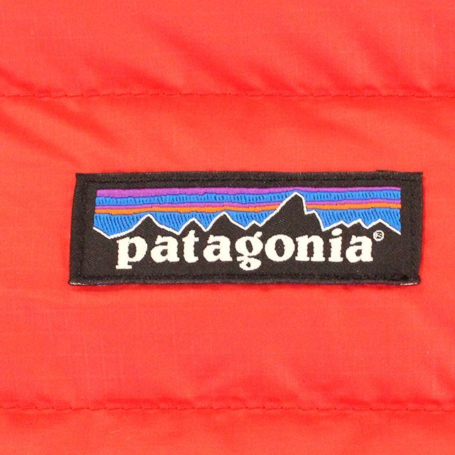 《未使用品》patagonia ダウンセーターフーディー 薄手 メンズ Sサイズ 84701 FRF FA19 レッド パタゴニア（西）_画像3