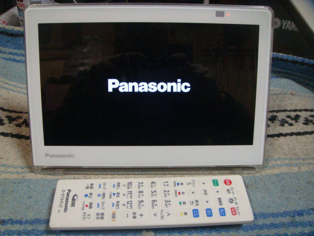 Panasonic パナソニック UN-10CE9D 2019年製 10V型ポータブルテレビ 防水 チューナー欠品！の画像1