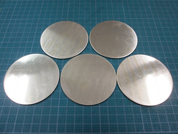 【5枚セット】真鍮　真鍮丸板　プレート　端材　黄銅板　厚2ｍｍ　Φ75mm　ハンドメイド　DIY　アクセサリー_画像1