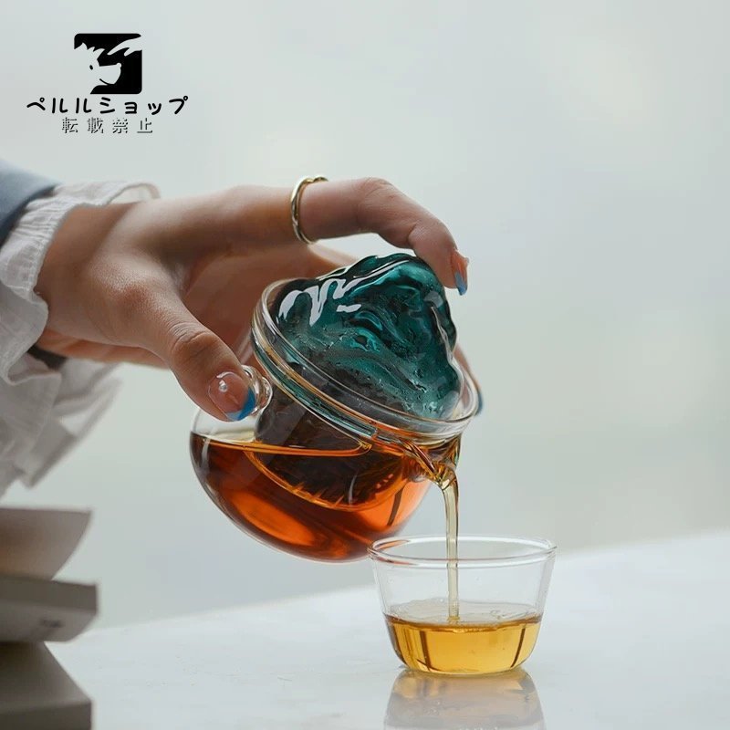 ガラス製の湯飲み 耐熱茶フィルターカップ 青い峰の立体造形 手づくり 旅の茶器セット_画像2
