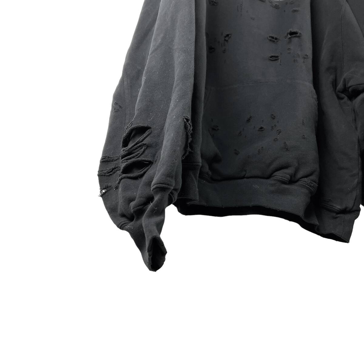 BALENCIAGA(バレンシアガ) DAMAGE DESTROYED HOODIE (black BALENCIAGA(バレンシアガ) DAMAGE DESTROYED HOODIE (black