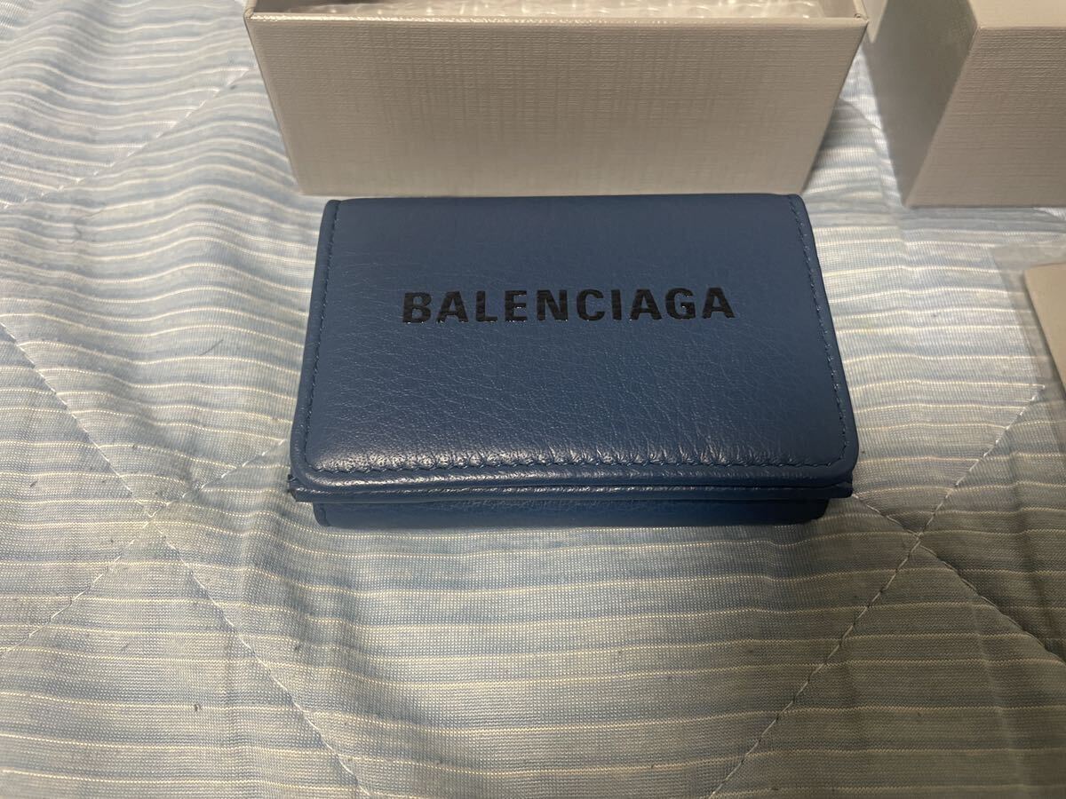 [未使用][開封のみ]BALENCIAGA バレンシアガ エブリデイ ウォレット ミニウォレット 三つ折り 財布 ブルー くすみブルーの画像3