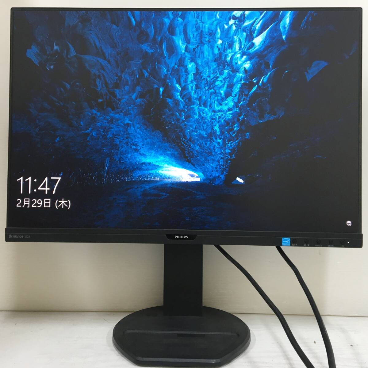 ☆【美品】PHILIPS 252B9/11 ワイド液晶モニター 25インチ WUXGA（1920x1200）DVIx1/D-Subx1/HDMIx1/DisplayPortx1 動作品_画像2