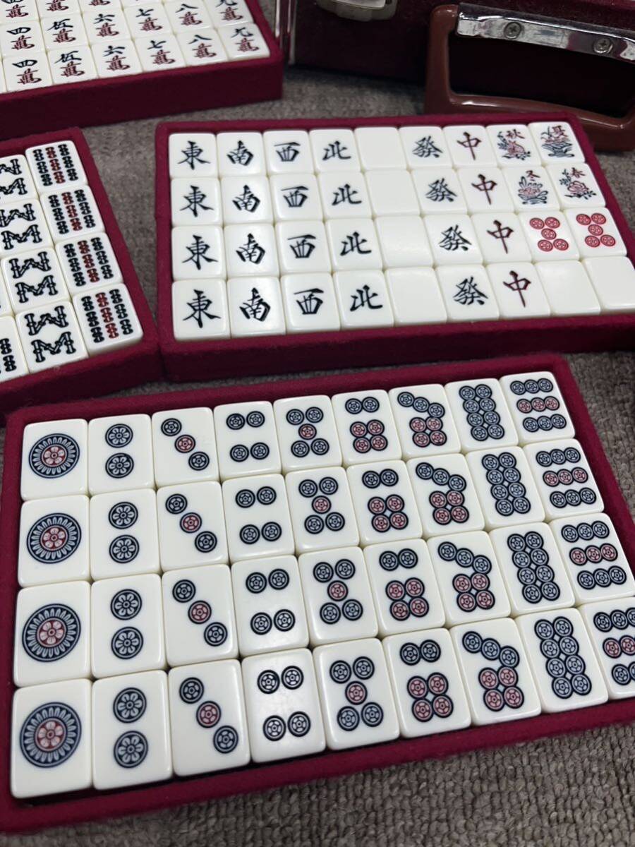 【中古】麻雀牌 テーブルゲーム 麻雀牌セット 箱付き　サイコロ　時代物 _画像3