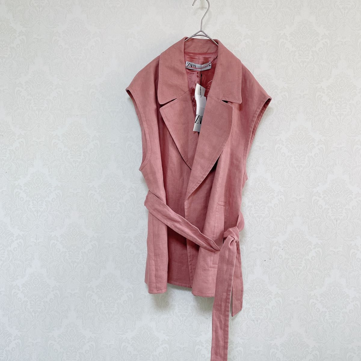 新品 タグ付き ZARA ジレ ベスト くすみピンク リネン100 新品 タグ付き ZARA ジレ ベスト くすみピンク リネン100