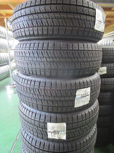 送料無料　新品未使用品　スタッドレス　185/60R15　BS　ブリヂストン　ブリヂストン　VRX2　2021年製　４本_画像1