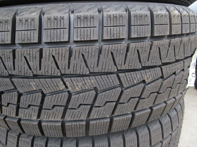 送料無料　スタッドレス　新品未使用品　225/55R17　ヨコハマ　ICEGUARD7　IG70　2021年製　4本_画像4