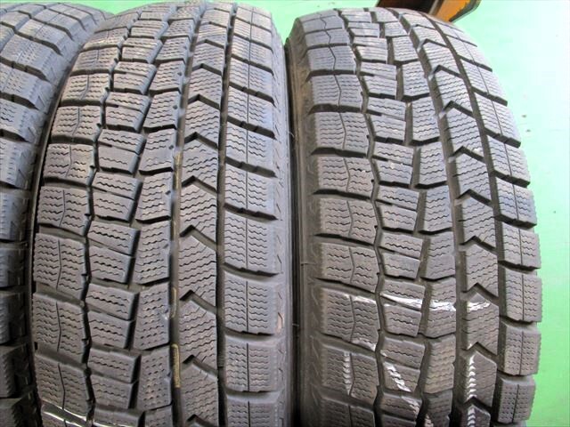 送料無料　スタッドレス　175/65R15　DUNLOP　WM02　2021年製　4本セット　8～8.5mmぐらい_画像3