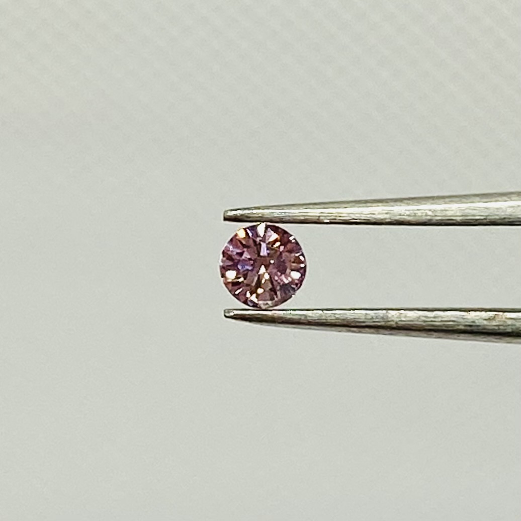 FANCY INTENSE PURPLISH PINK 0.063ct RD/RT2620/CGL