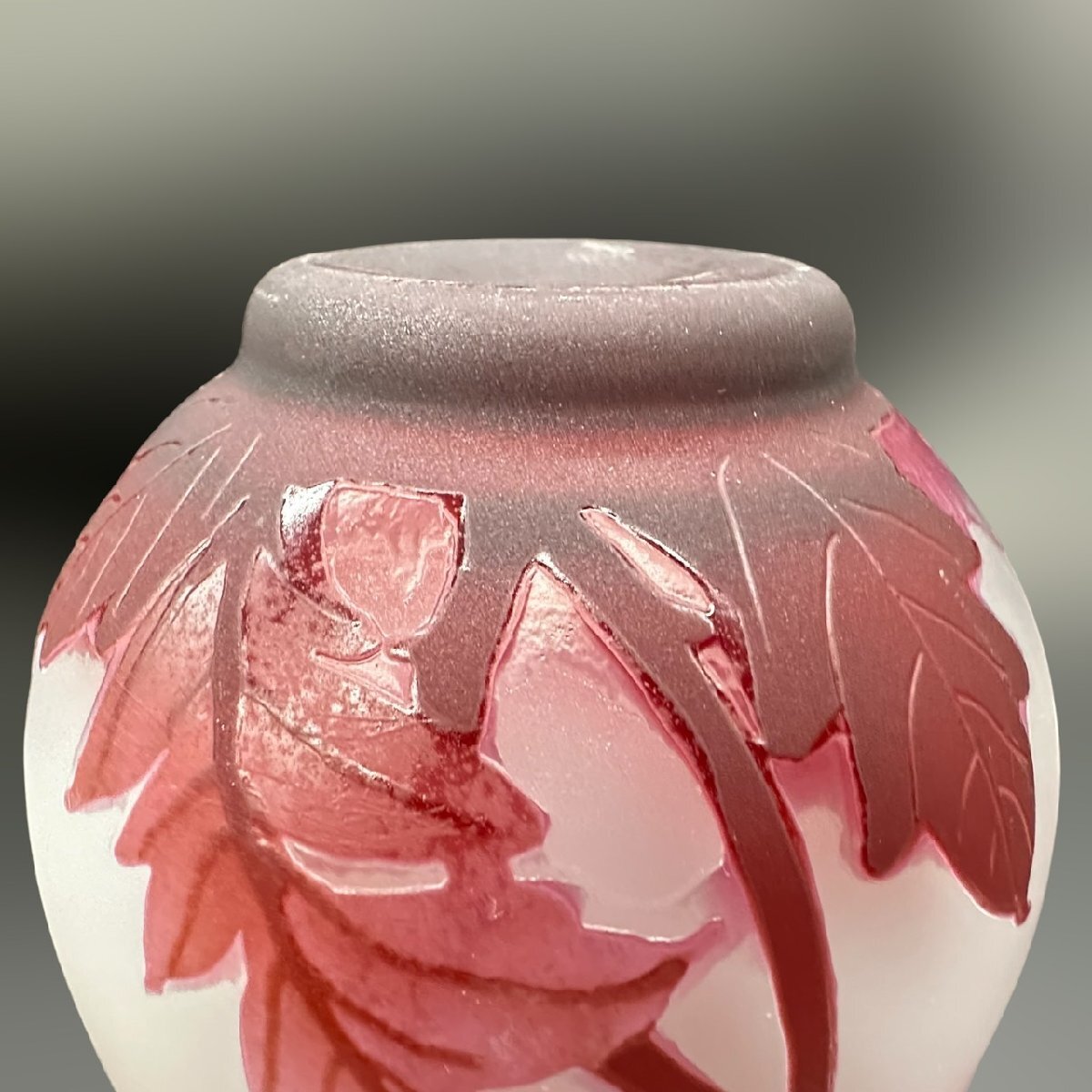 ◎【証明書】エミールガレ かわいいサイズ 花瓶 カメオ彫り 被せガラス FQ1010 高さ 15ｃmの画像5