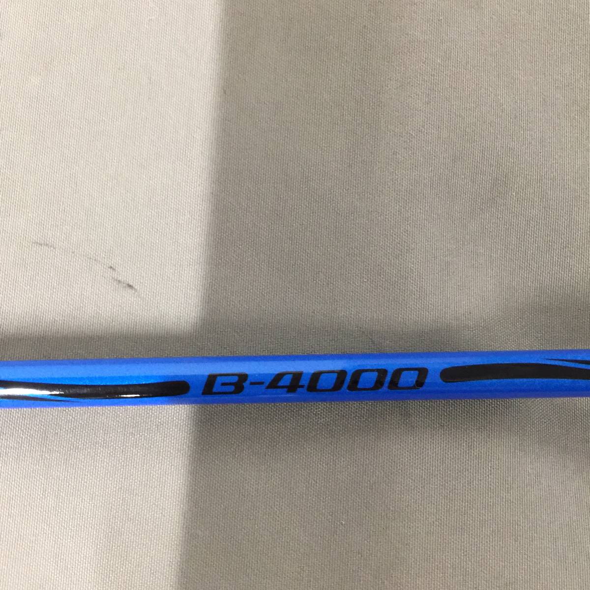 ●YONEX ヨネックス バドミントンラケット B-4000 ケース付 ブルー 【24/0117/01の画像8