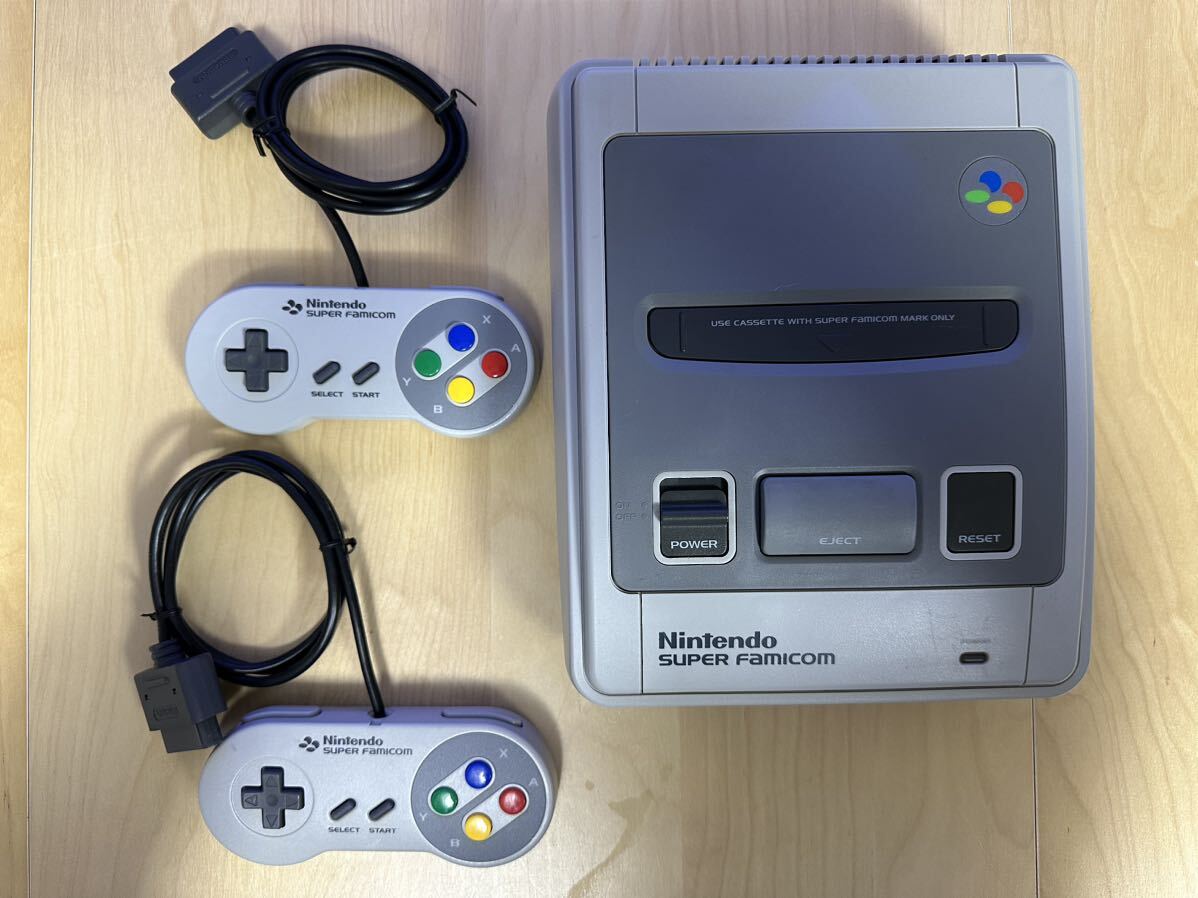 Nintendo ニンテンドー SUPER Famicom スーパーファミコン 1CHIP-01の画像1