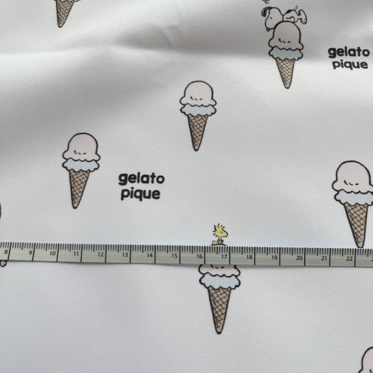 スヌーピー　SNOOPY ジェラートピケ　gelato pique 防水生地　布　はぎれ【生地幅140×98センチ】アイス柄　パステル_画像3