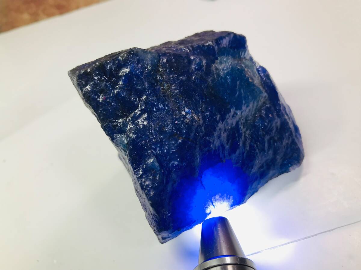 【大地のパワー！】天然ブルー サファイア コランダム 原石 2699.09 Ct 天然石 パワーストーン 鑑別書付き ソーティング Corundum 鉱物の画像9