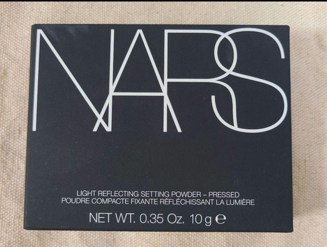 【新品未使用】NARS ライトリフレクティングセッティングパウダープレスト ナーズ