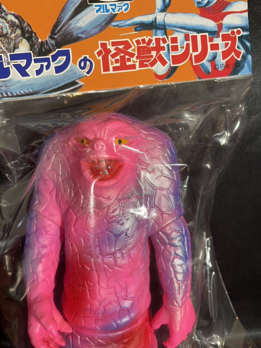 ブルマァク ジャミラ ソフビ ピンク ベアモデル マーミット ブルマァク ジャミラ ソフビ ピンク ベアモデル マーミット