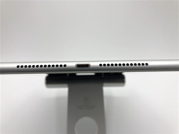 iPad 9.7インチ 第5世代[32GB] セルラー au シルバー【安心保 …_画像7