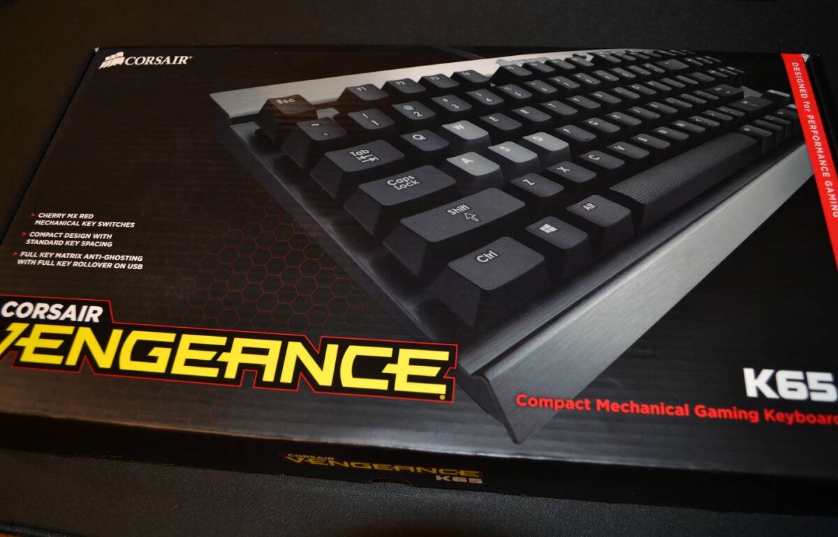 【新品 未使用品 デッドストック Corsair コルセア Vengeance K65 アルミニウムゲーミングキーボード 】_画像1