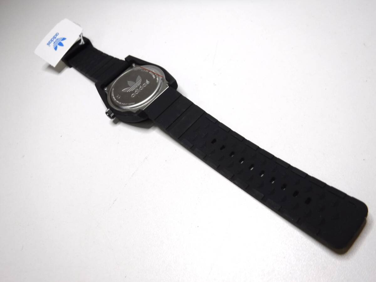 アディダス ADH6167 メンズ 腕時計 ベルト ブラック 現状品_画像4