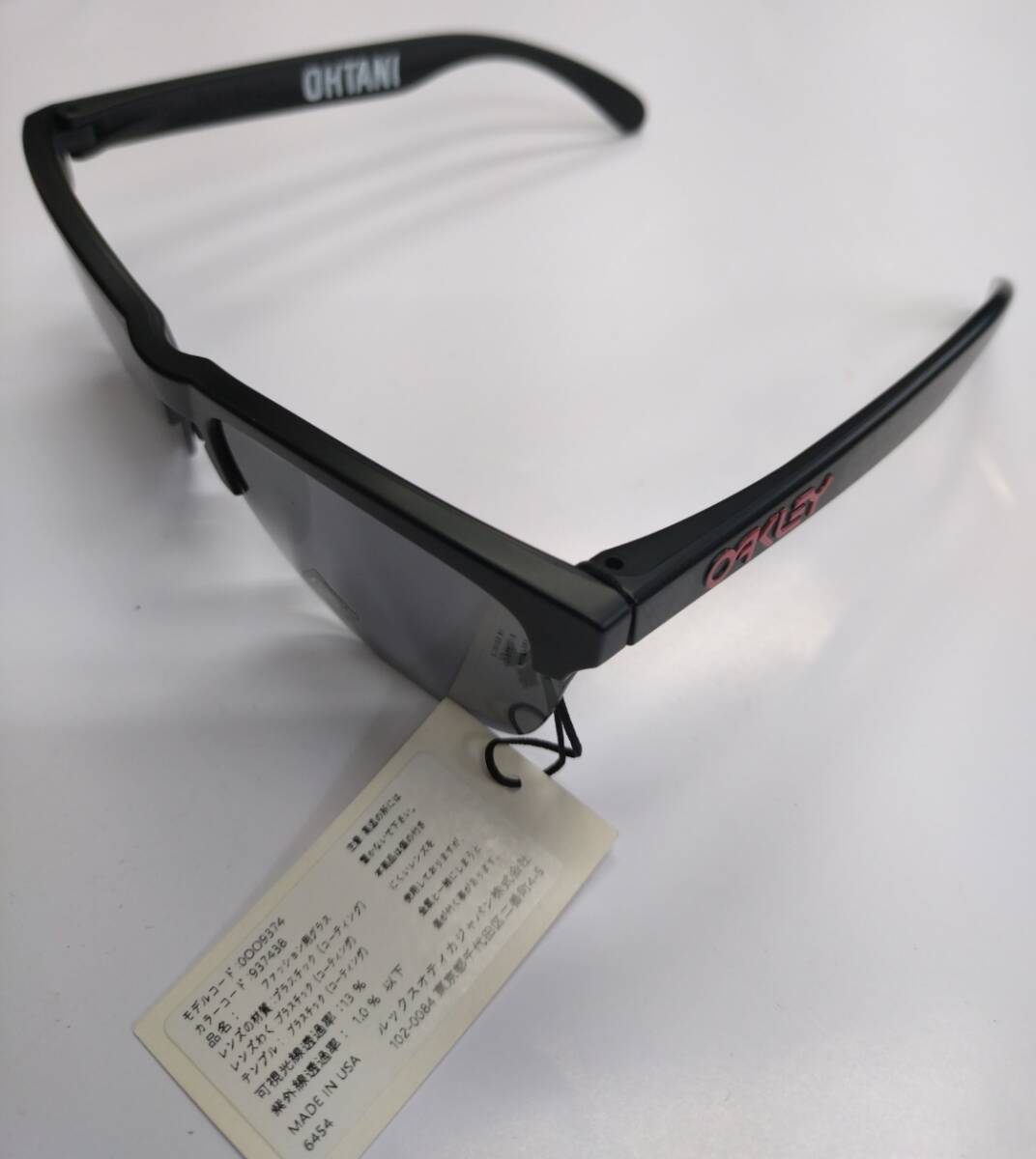 ☆激レア品☆限定品★大谷翔平シグネチャー×オークリー（OAKLEY）正規品 サングラス　9374-3863【FROGSKINS　LITE】【Prizm】プレミアム品_画像3