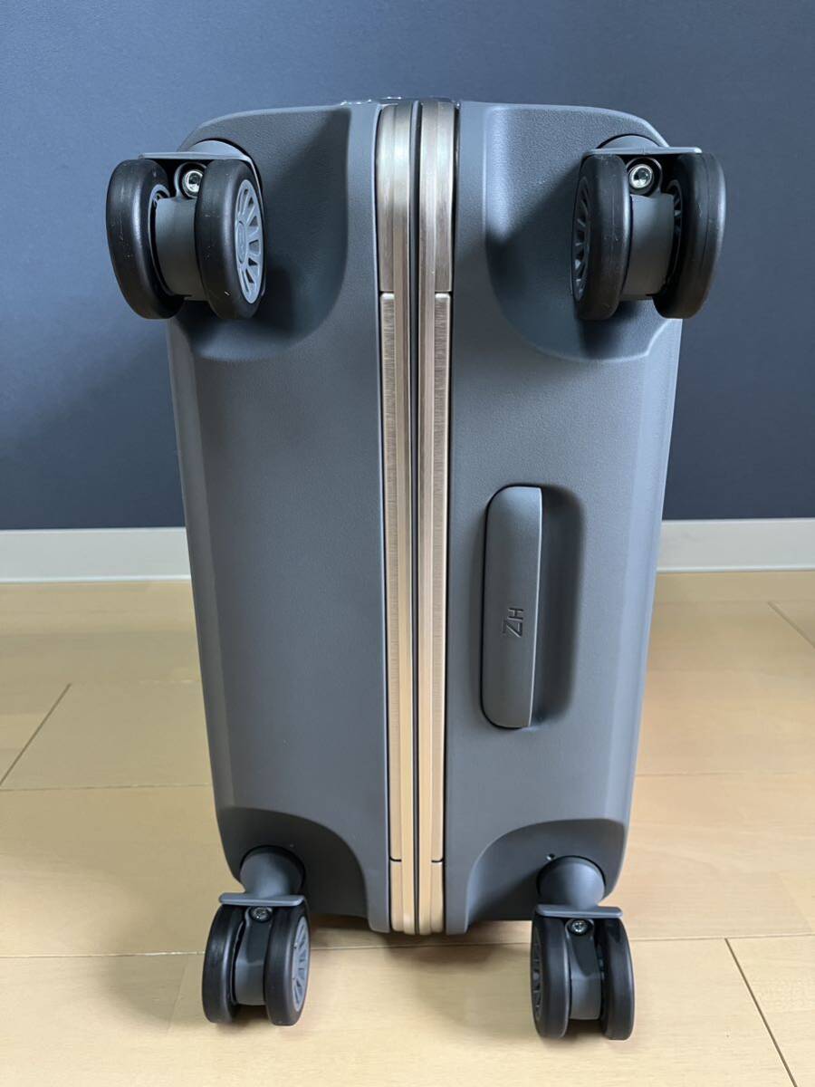  unused ZERO HALLIBURTON aluminium suitcase bronze 39L Zero Halliburton carry bag 