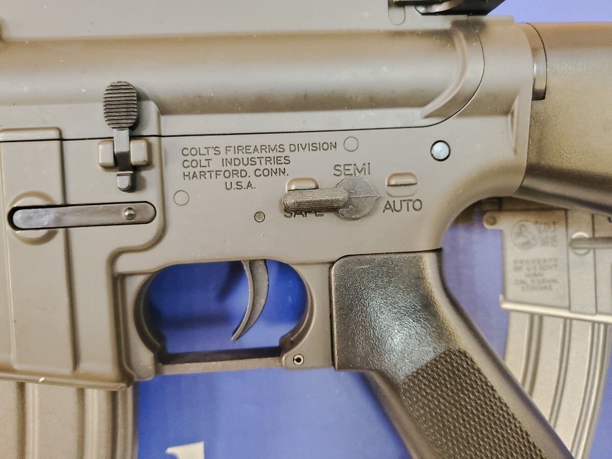 東京マルイ製 COLT M16A1 充電器 バッテリー 箱付 中古品 動作確認済み★to-30の画像5