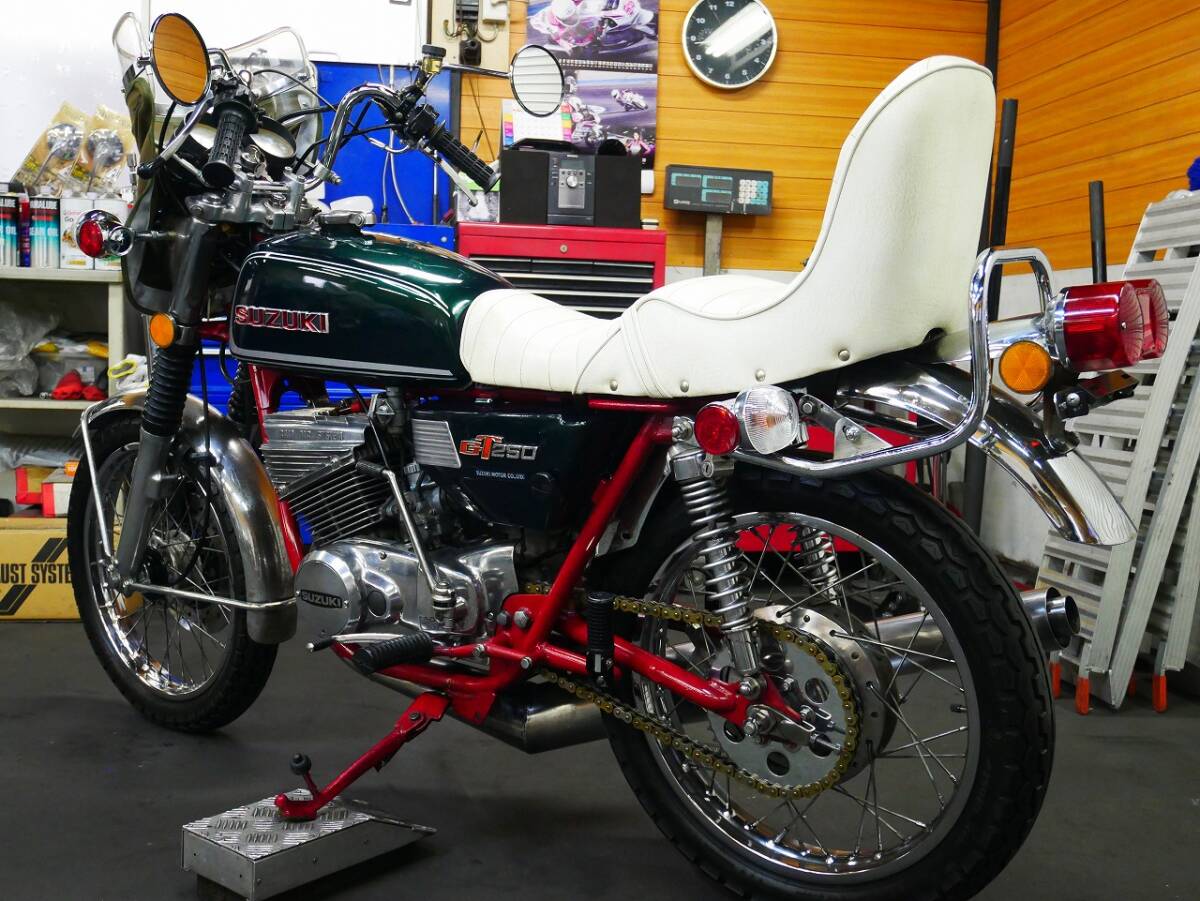 ☆SUZUKI GT250 GT250B-13～ 1974年モデル 旧車カスタム 絶好調 動画有ります☆☆☆希少極上車☆☆☆の画像3