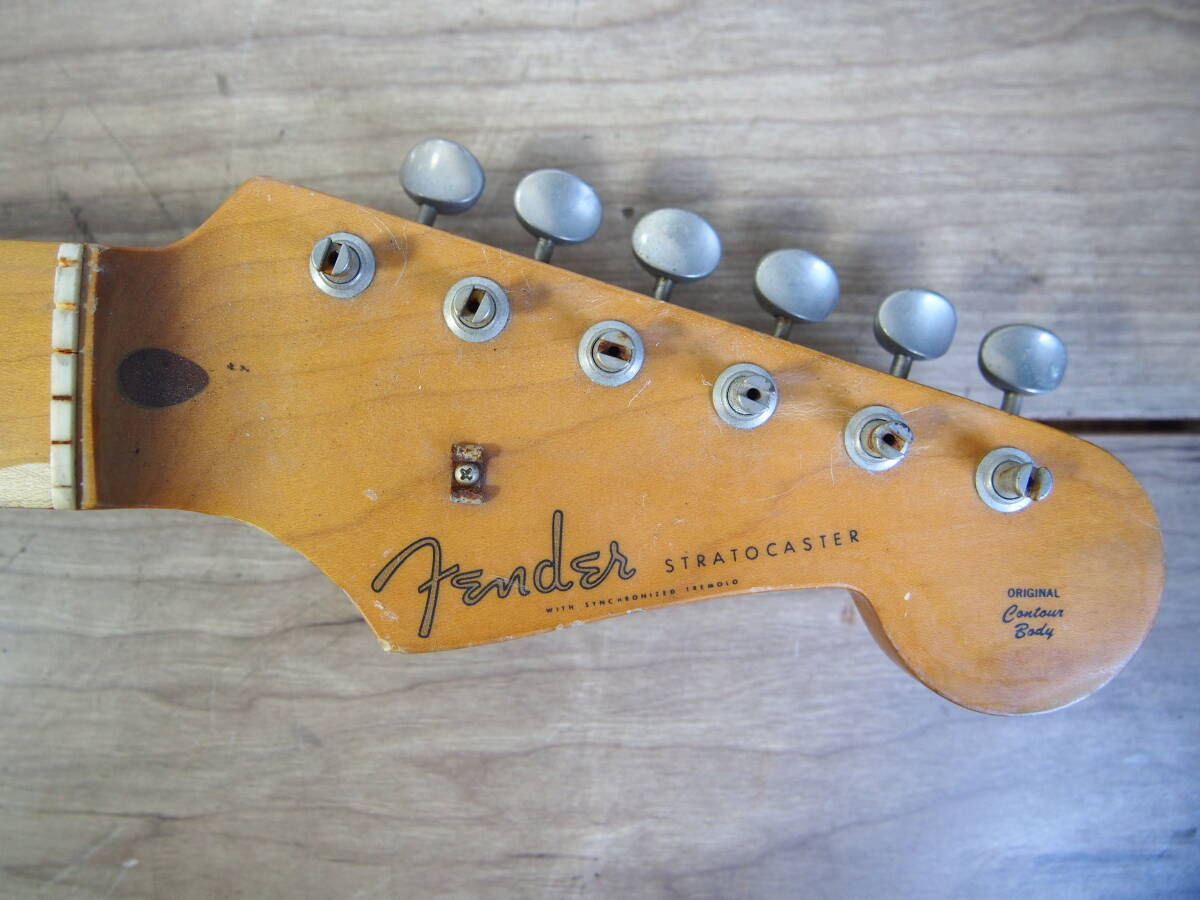 ☆【3T0227-15】 Fender フェンダー エレキギター STRATOCASTER ORIGINAL CONTOUR BODY MADE INJAPAN ジャンクの画像5