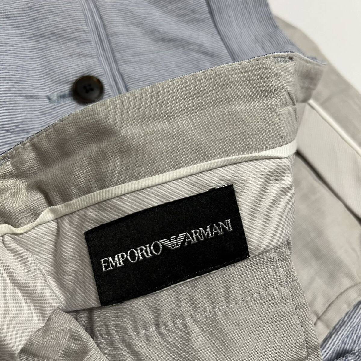 【美品】EMPORIO ARMANI アルマーニ 綿メンズジャケット パンツ セットアップ ホワイト×ブルーストライプ size48 クリーニング済みの画像9