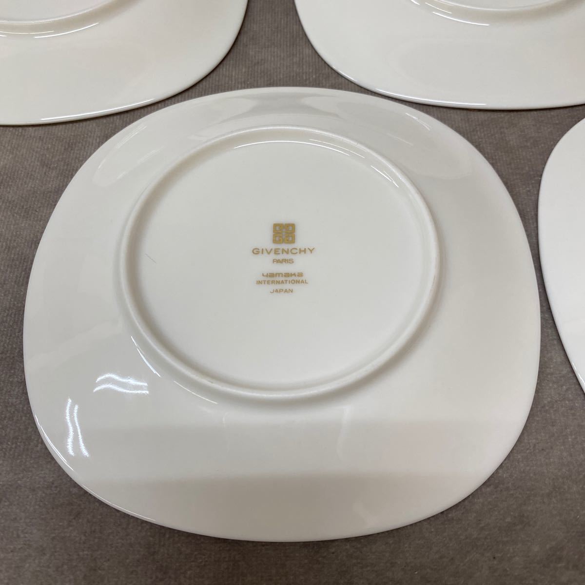 GIVENCHY ジバンシー ケーキ皿 小皿 5枚セット 食器 洋食器 GIVENCHY ジバンシー ケーキ皿 小皿 5枚セット 食器 洋食器