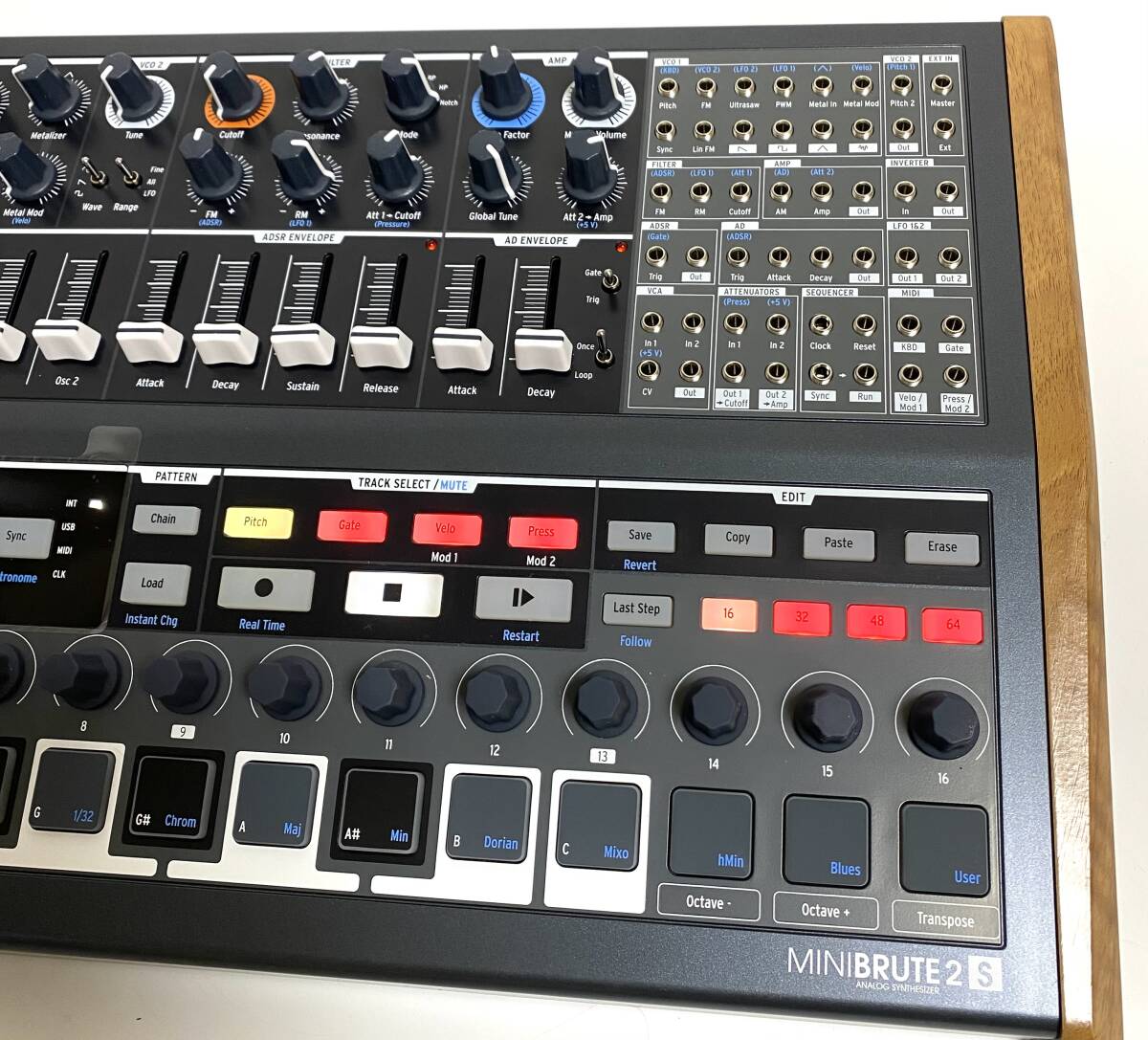 ★極上美品★ ARTURIA アートリア MiniBrute 2S アナログシンセサイザー シーケンサー MiniBrute2S セミモジュラー I240326_画像5