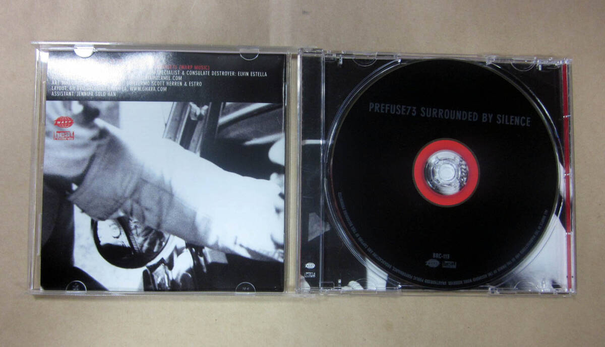 中古音楽CD　PREFUSE73 / SURROUNDED BY SILENCE　プレフューズ73　管理番号1129_画像2