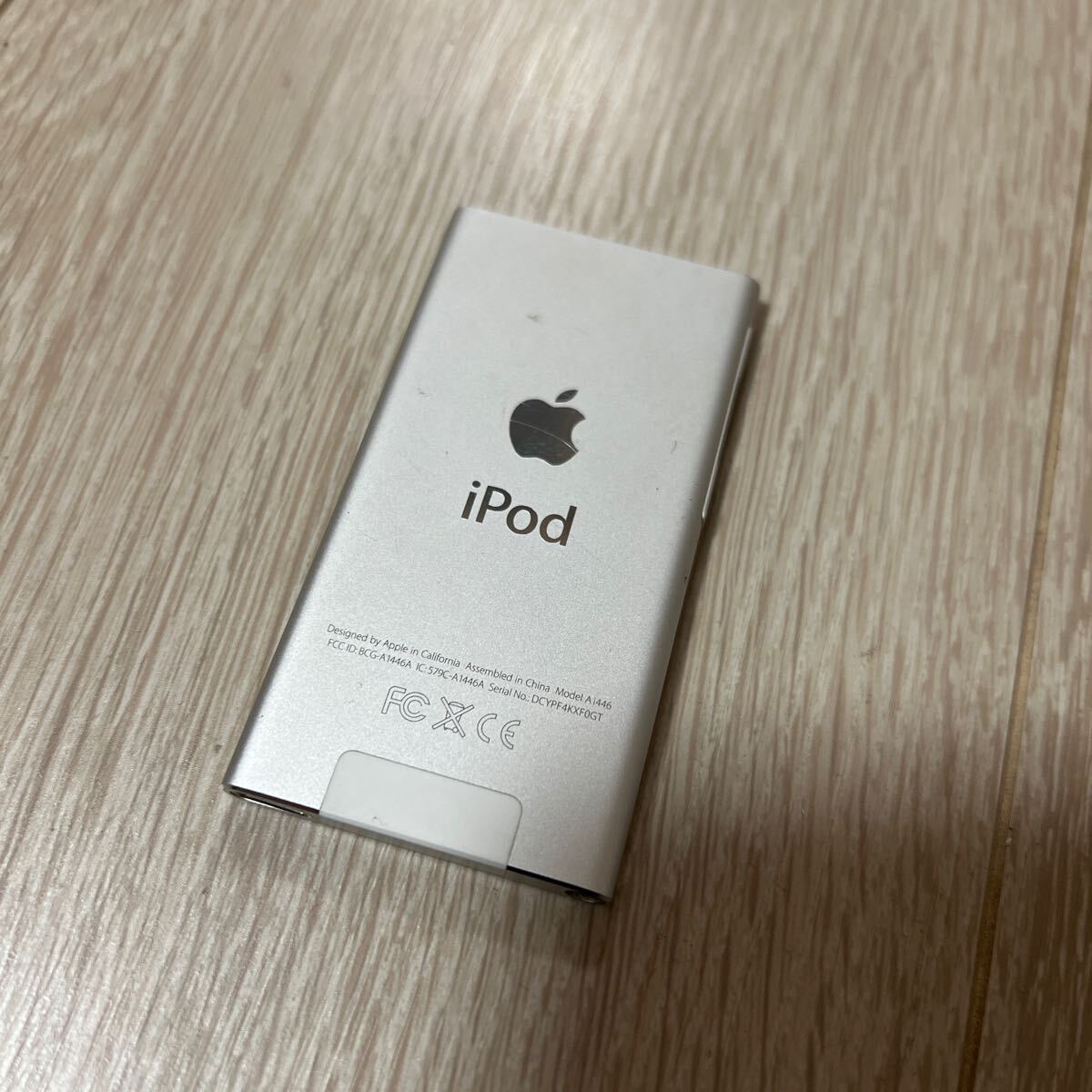iPod nano 16GB 第7世代 A1446 Apple シルバー 本体のみ_画像4