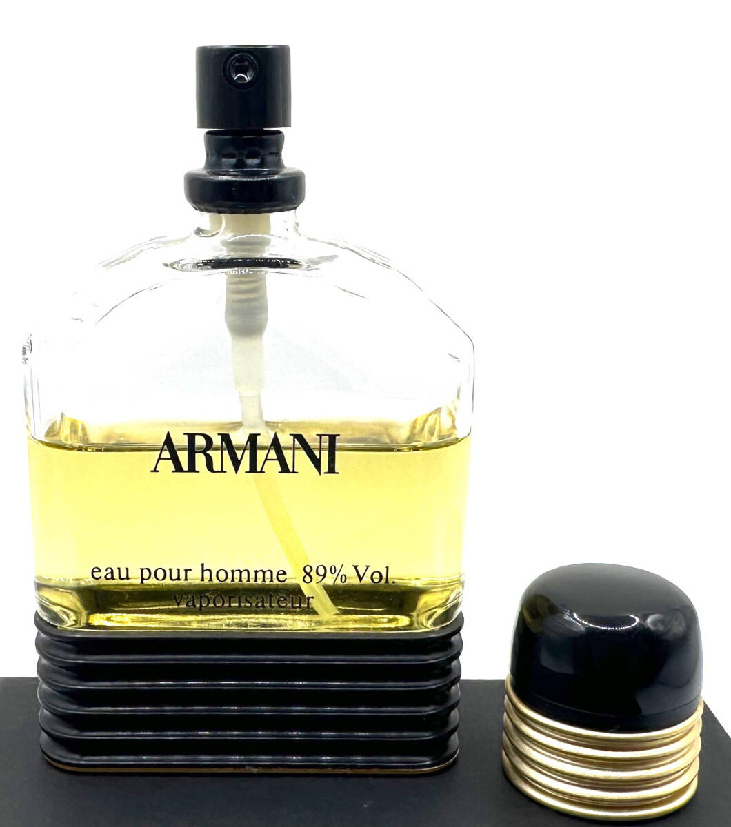 ★アルマーニ香水・Giorgio Armani プールオム Eau Pour Homme EDT. 50ml SPRAY・★展示USED/残量約70% 約35ml・箱無・超人気・廃盤品_画像8