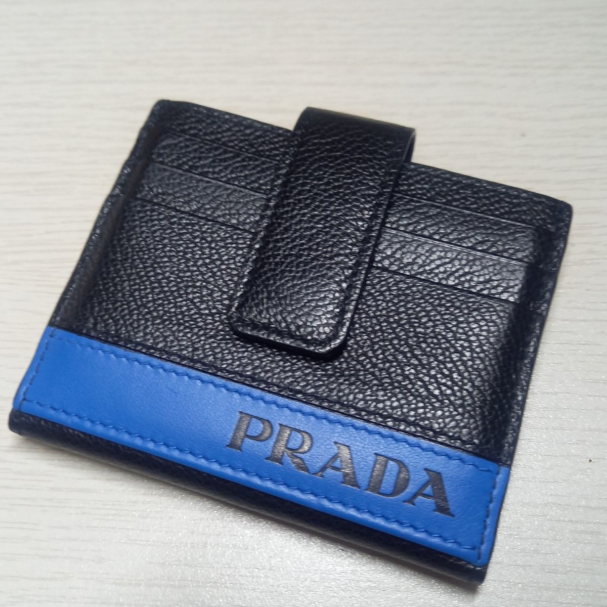 美品 PRADA プラダ フラグメントケース カードケース 名刺入れ 札入れ コンパクトウォレット ミニ財布 レザー カード12枚